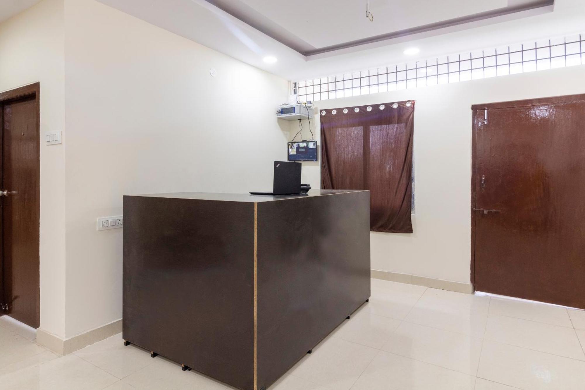 OYO 37427 Hotel Shannu Grand Secundurabad Exterior foto