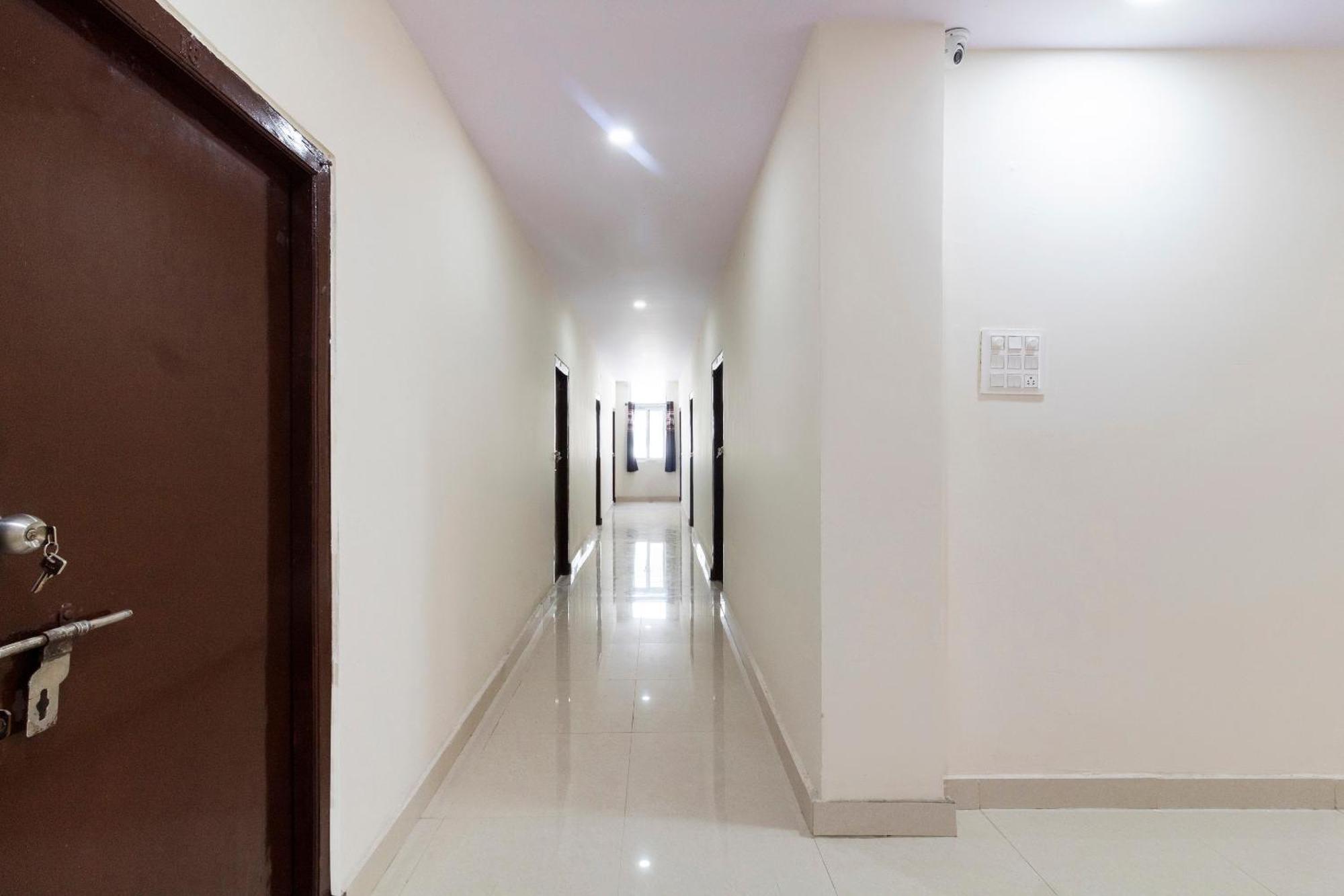 OYO 37427 Hotel Shannu Grand Secundurabad Exterior foto